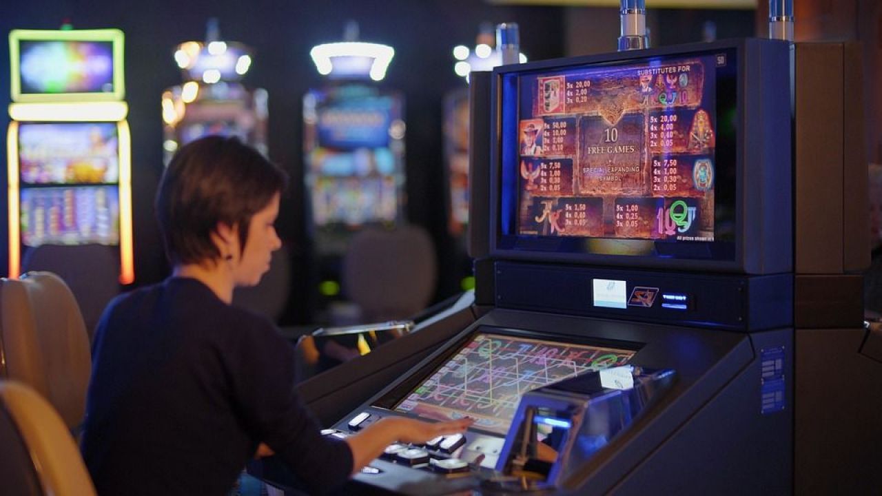 Tips And Tricks For Slot Machines
